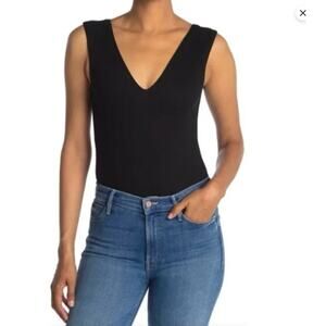 AFRM x Nordstrom NWT Black Ribbed Sleeveless V-Neck Bodysuit Women’s Small